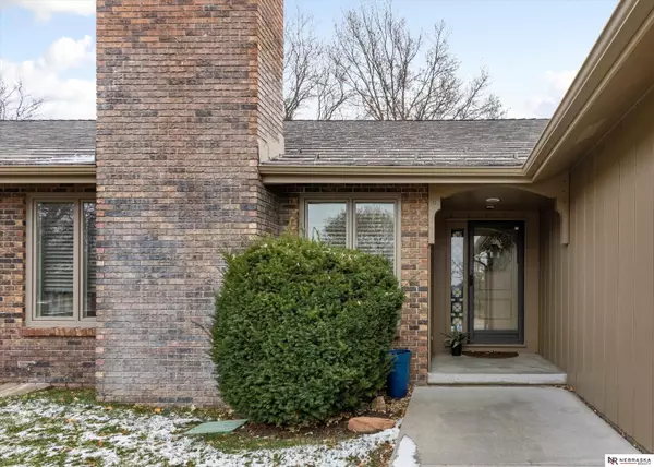 Omaha, NE 68114,10086 Fieldcrest Drive