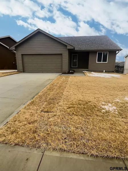 8958 S 21St Street, Bellevue, NE 68147