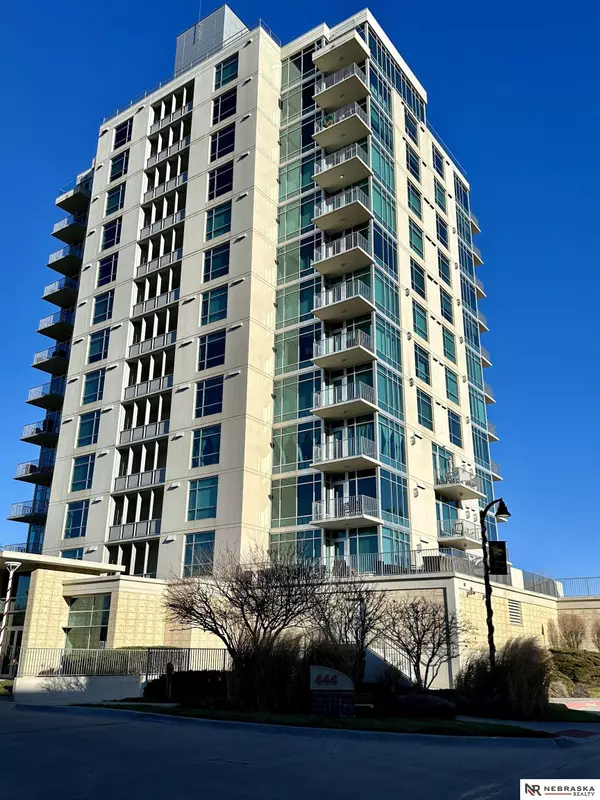 444 Riverfront Plaza  #307, Omaha, NE 68102