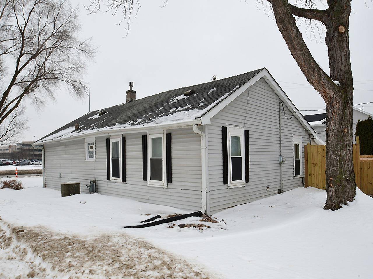 Omaha, NE 68106,6802 Pacific Street