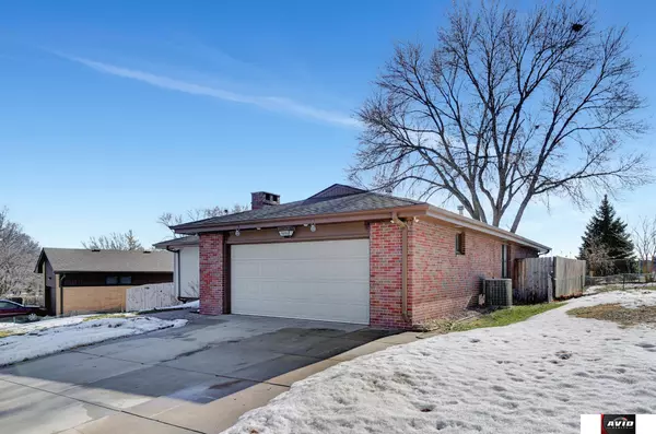 7435 Englewood Drive, Lincoln, NE 68510