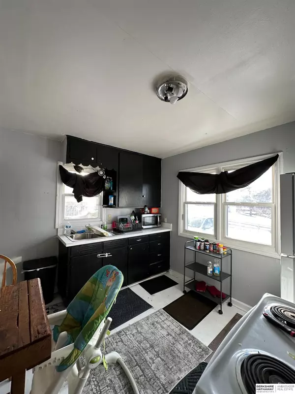 Omaha, NE 68117,5117 S 48 Street