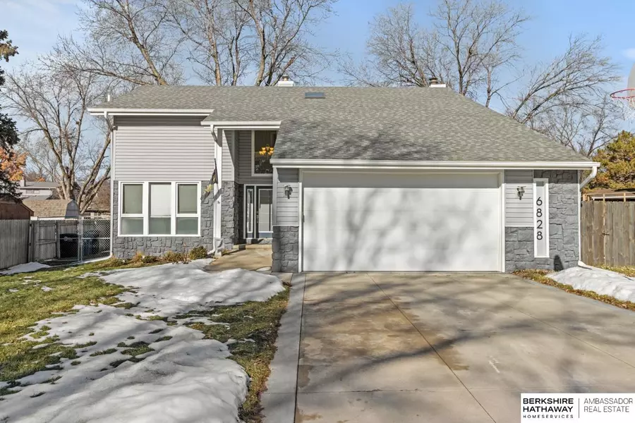 6828 S 145th Street, Omaha, NE 68137