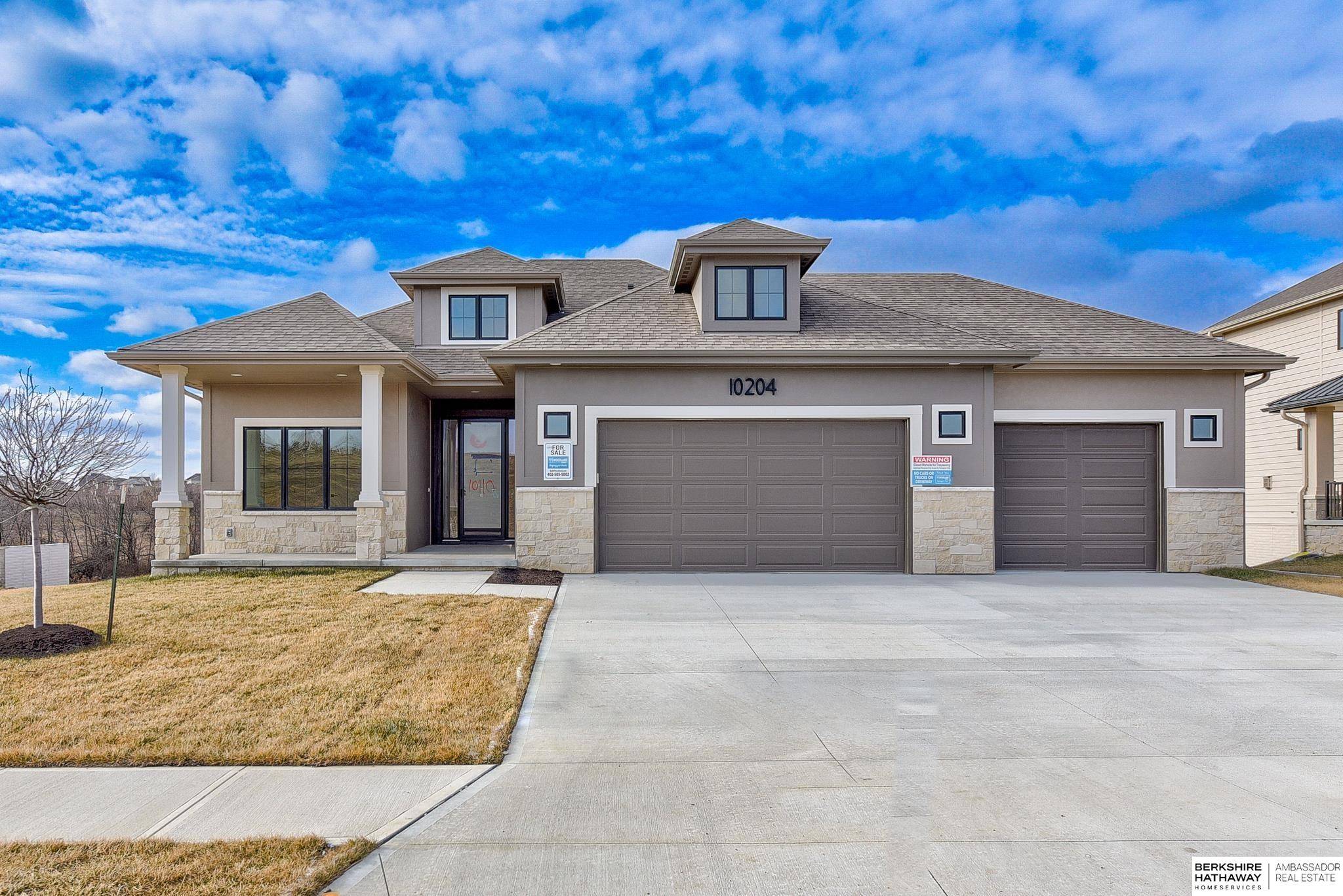 10204 S 118th Street, Papillion, NE 68046