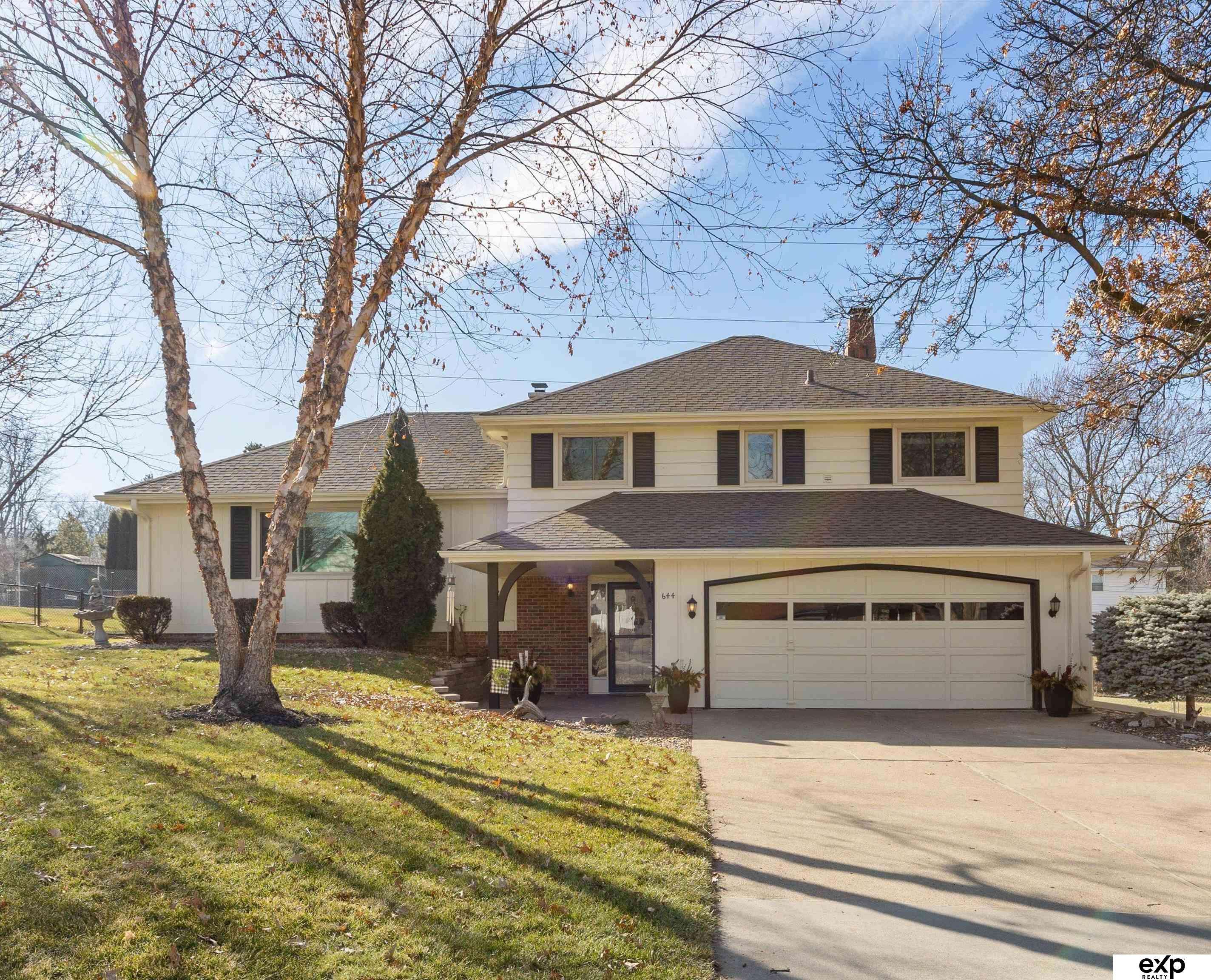 644 S 124 Avenue, Omaha, NE 68154