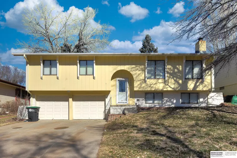 14024 Madison Circle, Omaha, NE 68137