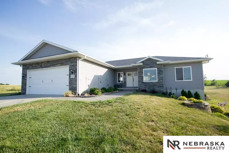 17310 Red Sunset Court, Bennet, NE 68317