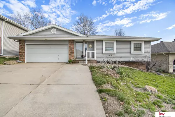 Omaha, NE 68135,16404 Riggs Street