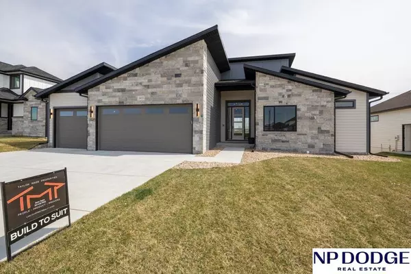 3455 Tree Line Drive, Lincoln, NE 68516