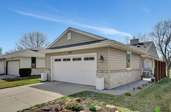 5127 S 71 Street, Lincoln, NE 68516