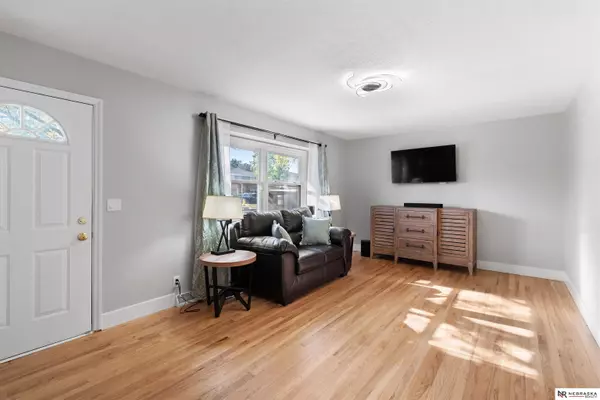 Omaha, NE 68137,5223 Magnolia Street