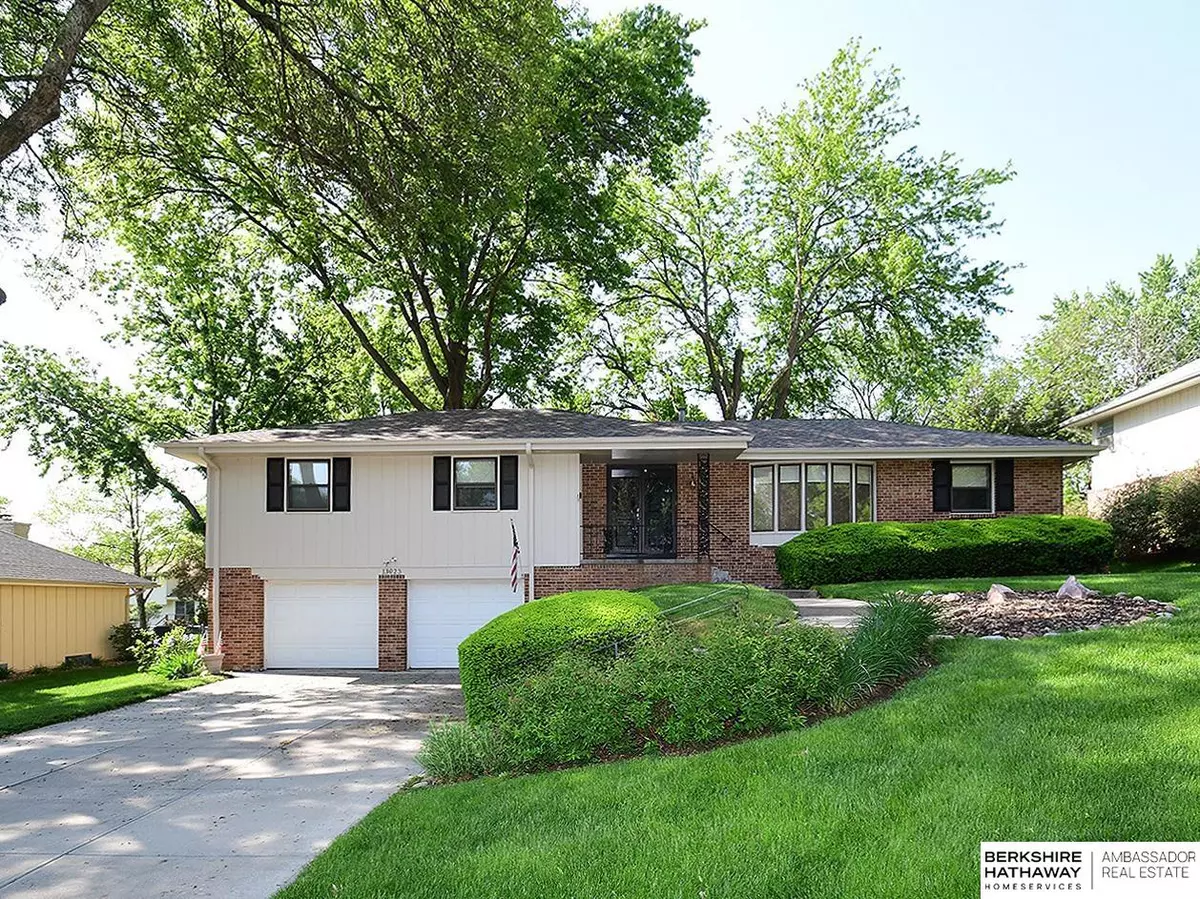 Omaha, NE 68144,13023 Frances Street