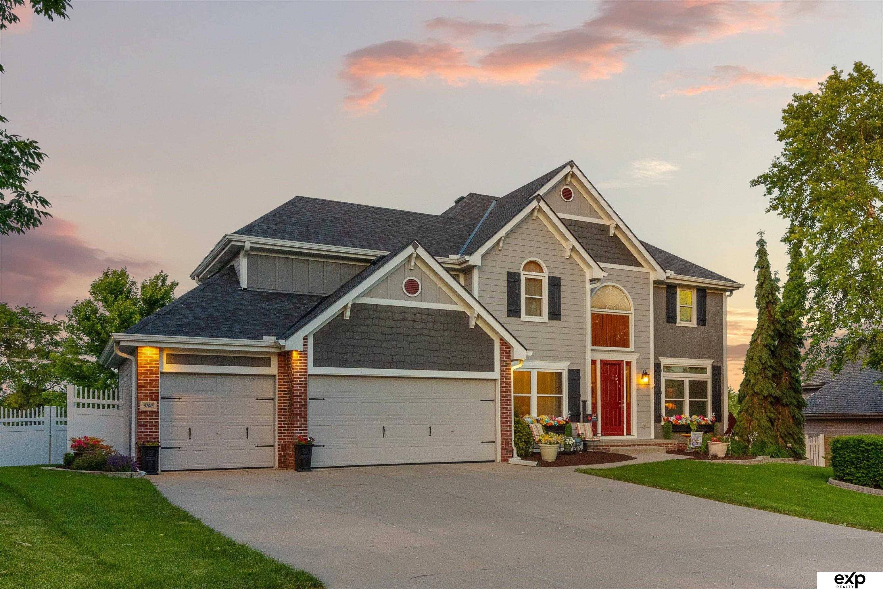 9700 Val Verde Drive, La Vista, NE 68128
