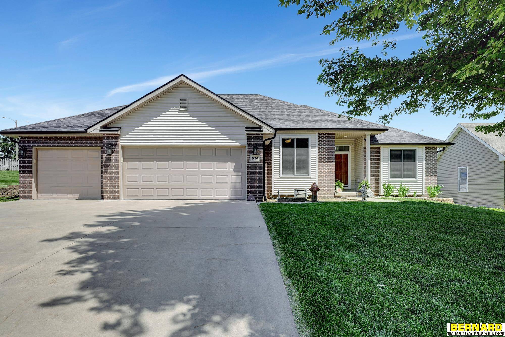 924 Palora Circle, Nebraska City, NE 68410