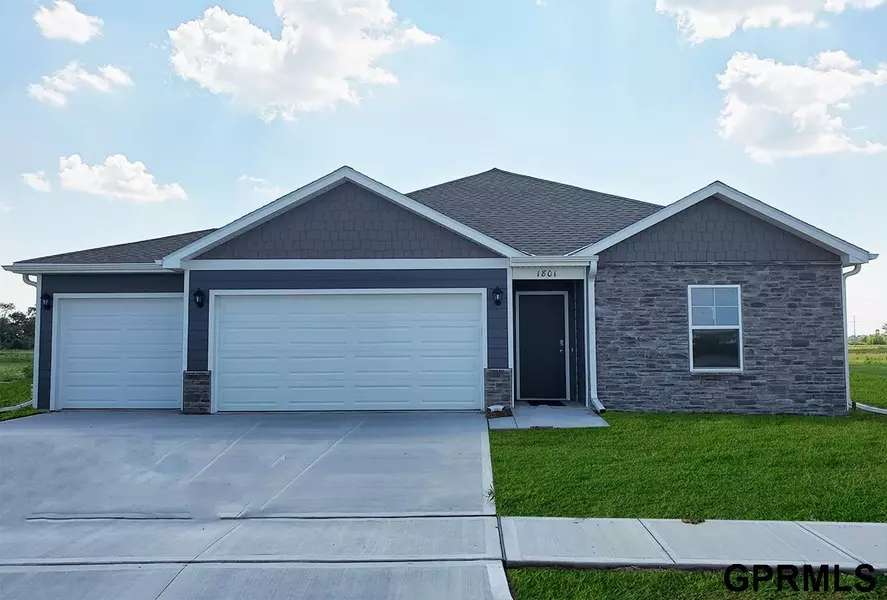 6422 Harvest Drive, Papillion, NE 68157