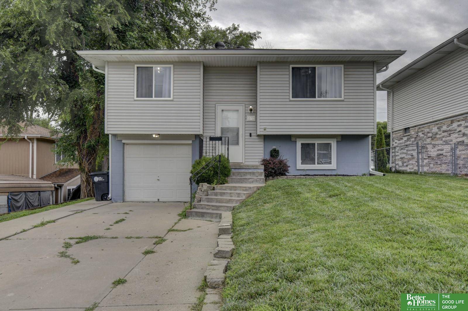 5710 S 33 Street, Omaha, NE 68107