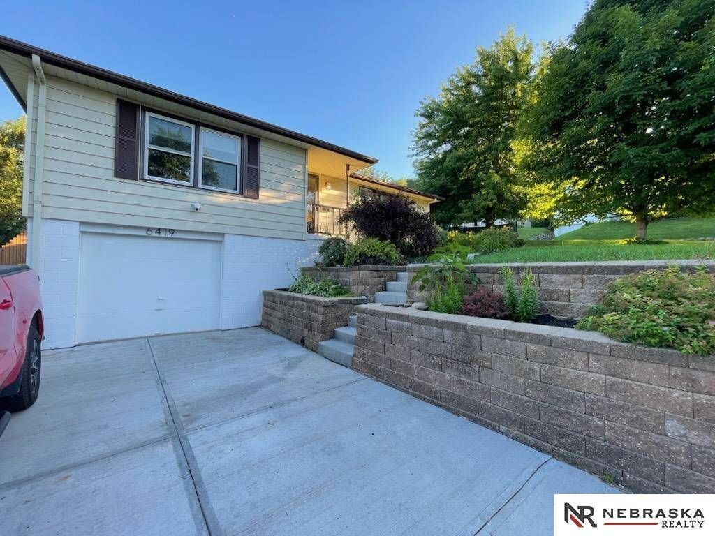 Omaha, NE 68104,6419 Sprague Street