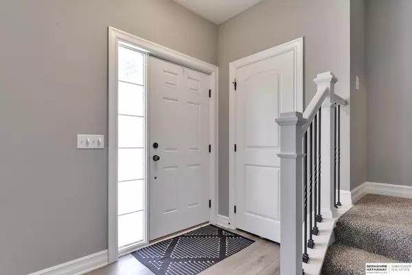 Omaha, NE 68136,18502 Olive Circle