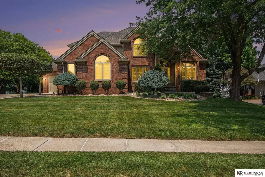 16518 Mason Street, Omaha, NE 68118