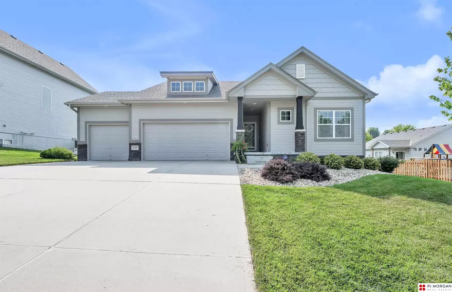 6016 N 151 Avenue, Omaha, NE 68116