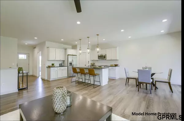 Lincoln, NE 68505,9480 Linwood Place