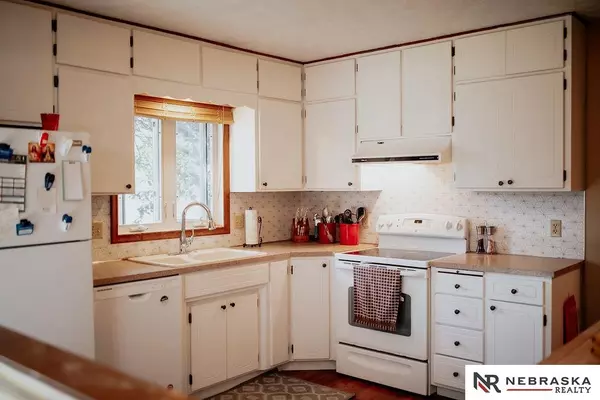 Wahoo, NE 68066,141 N BROADWAY Street