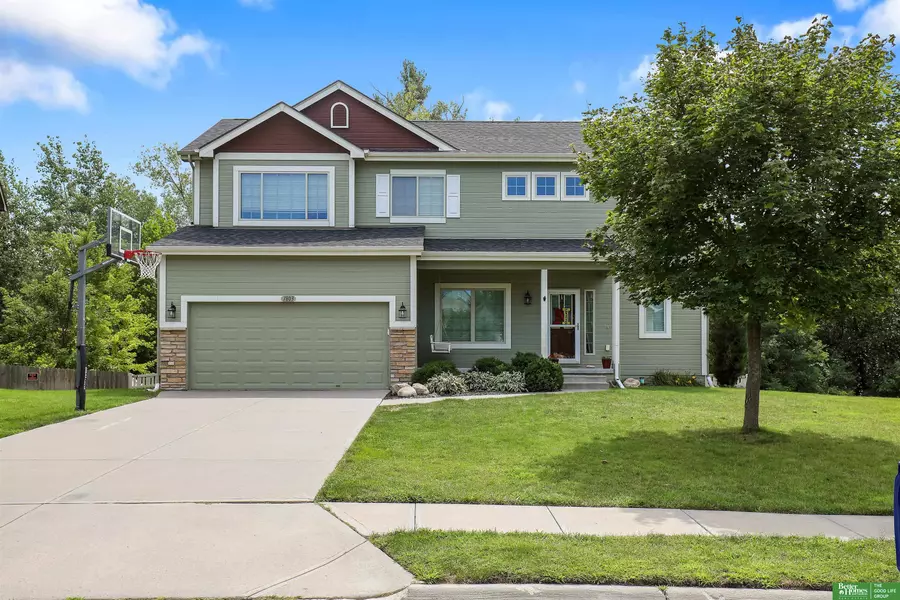 1803 Scott Drive, Bellevue, NE 68123