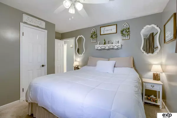 La Vista, NE 68128-2001,7344 Park Crest Drive