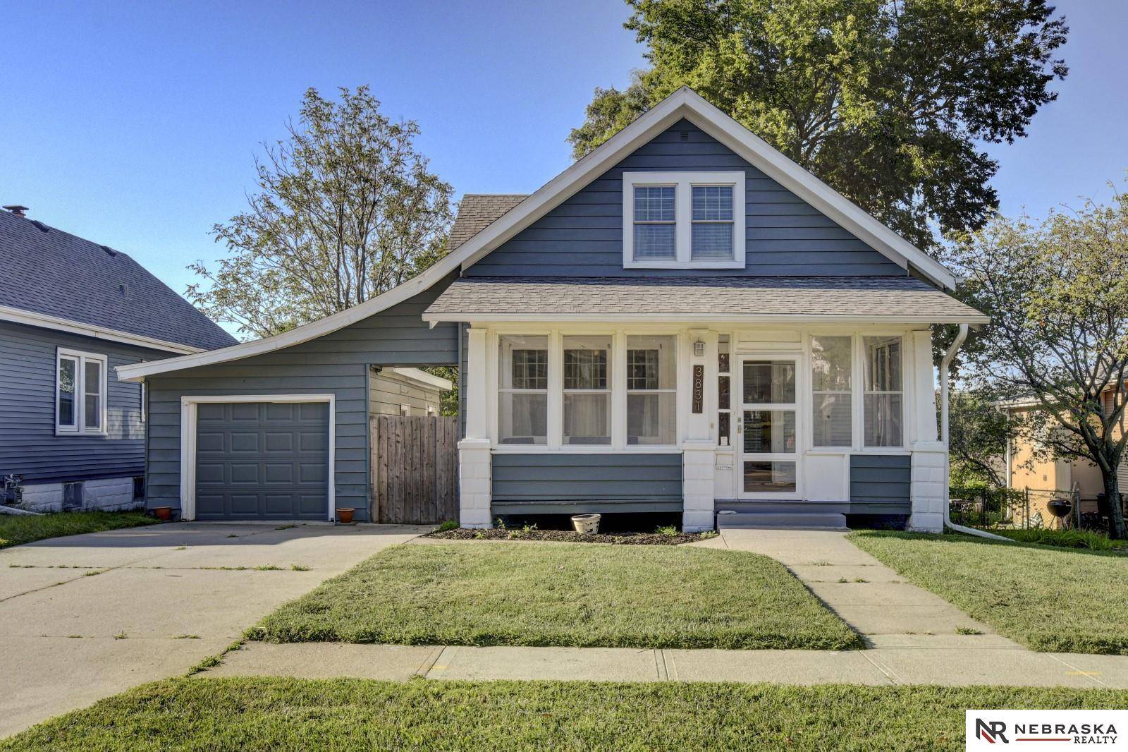 3831 Castelar Street,  Omaha,  NE 68105