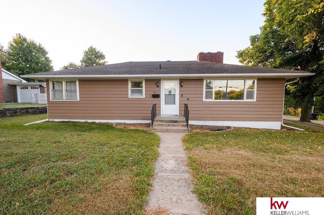 705 E 6th Street, Superior, NE 68978