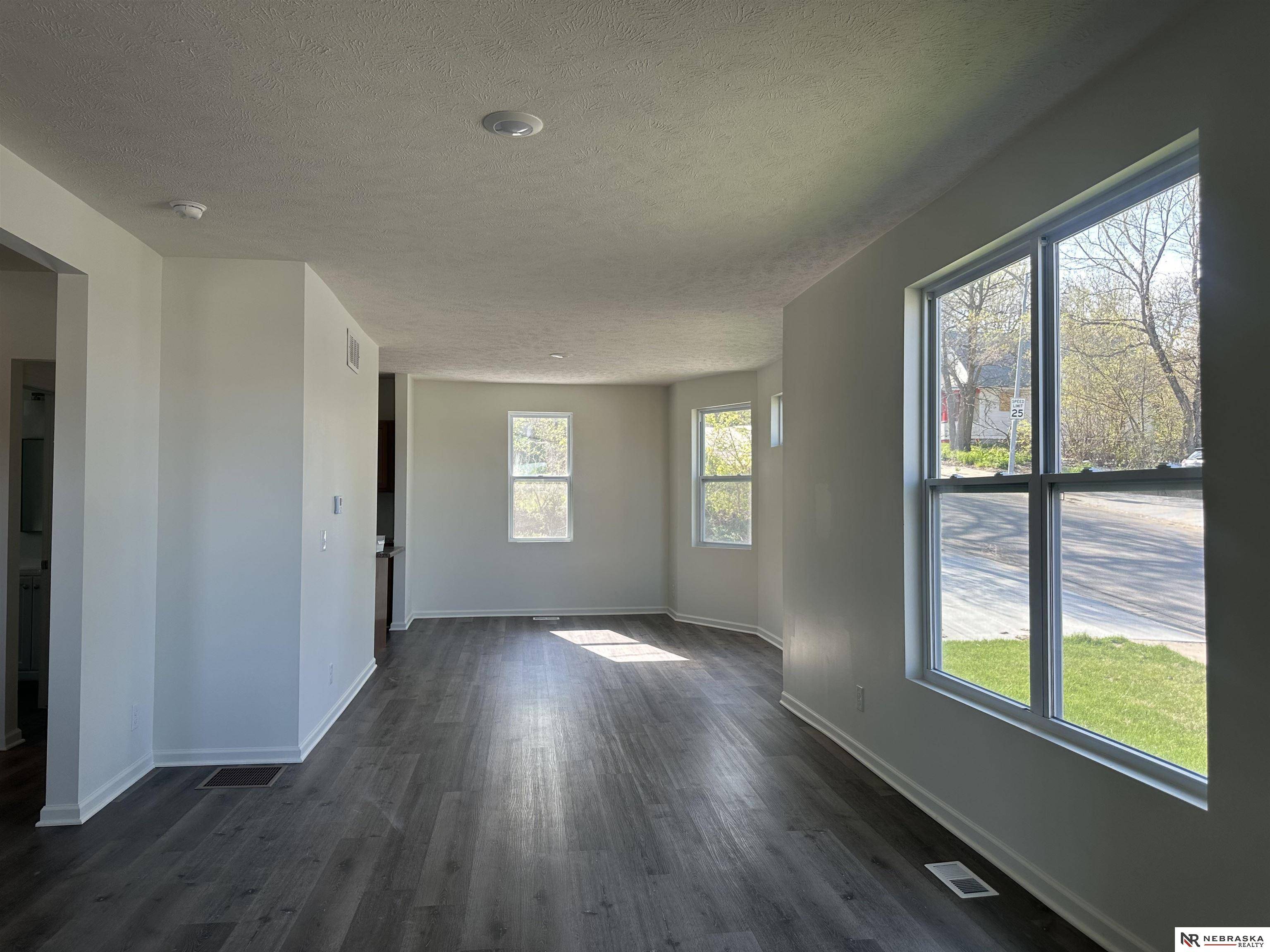 Omaha, NE 68111,2724 N 30 Street