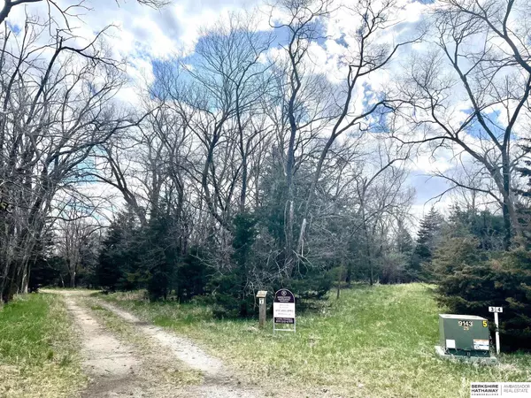 Fremont, NE 68025,1399 Woodland Cove  #Lot 3