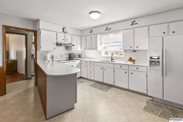 Ralston, NE 68127,6635 S 85 Street