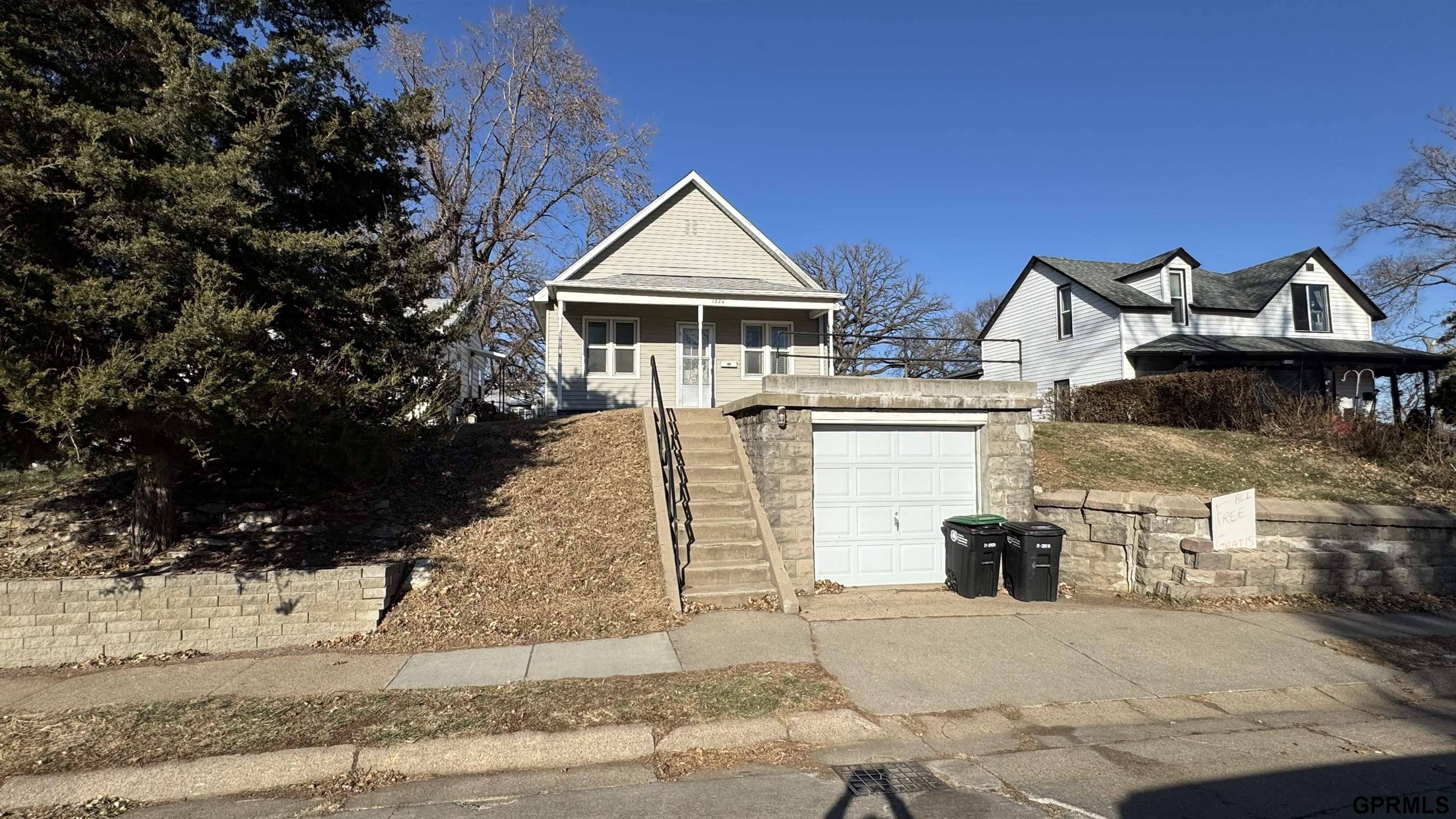 1324 Washington Street, Omaha, NE 68107