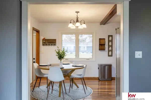 Omaha, NE 68106,2727 S 49 Street