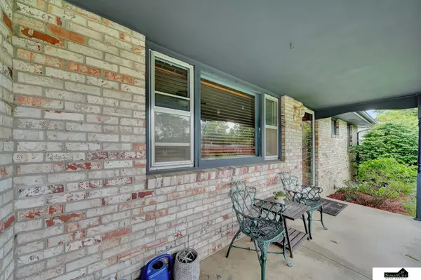 Lincoln, NE 68505,7418 Holdrege Street