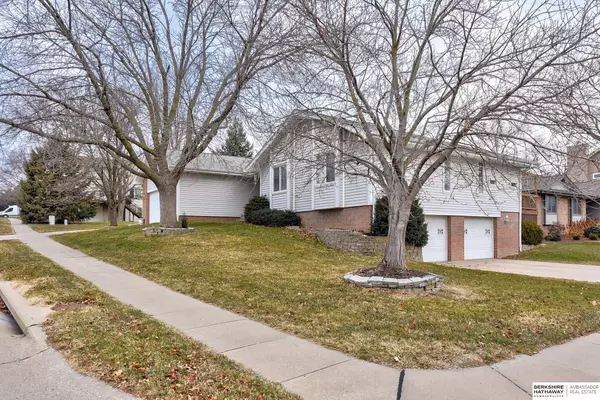 Omaha, NE 68135,6312 S 156th Avenue