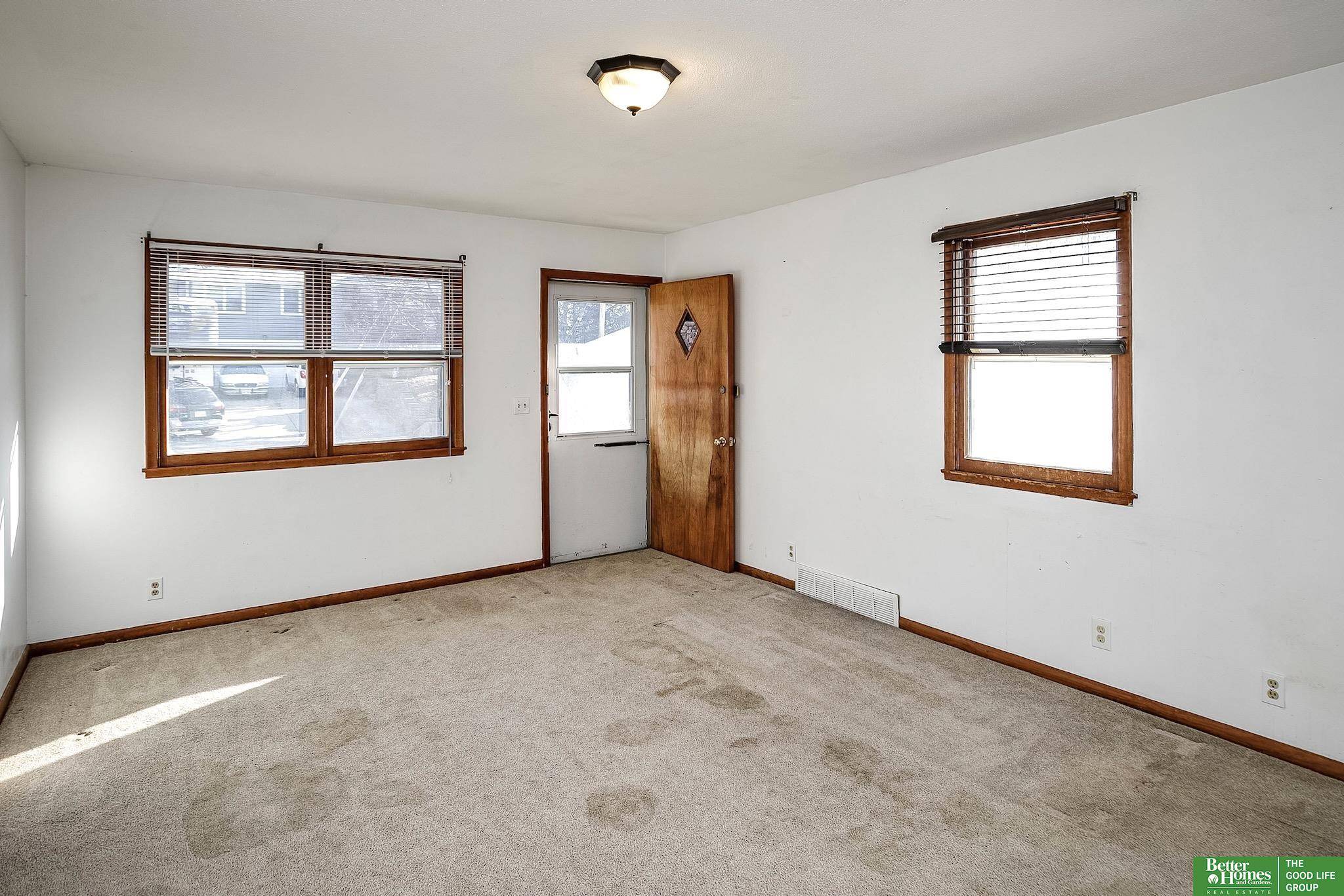 Omaha, NE 68112,7912 N 39th Street