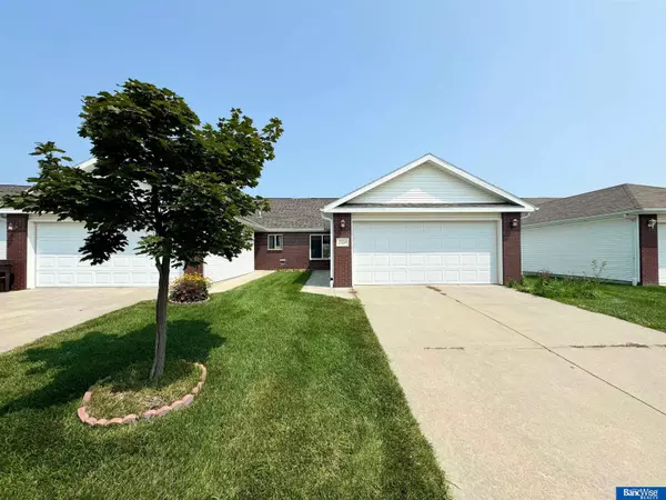 Lincoln, NE 68521,2334 Northline Court