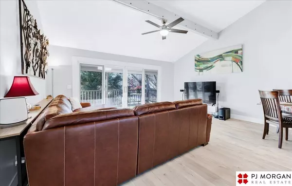 Omaha, NE 68130,3064 S 160th Plaza