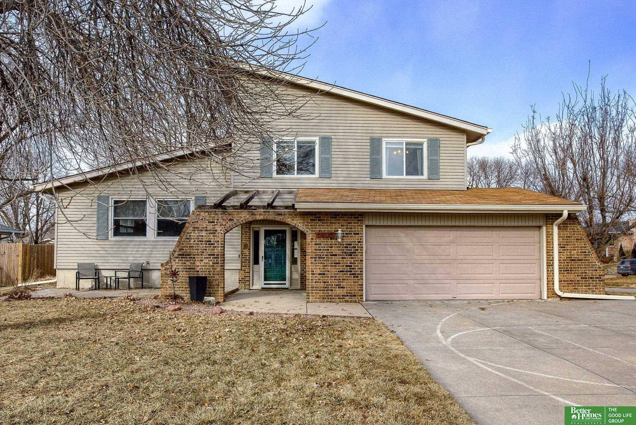 5806 S 105th Street, Omaha, NE 68127