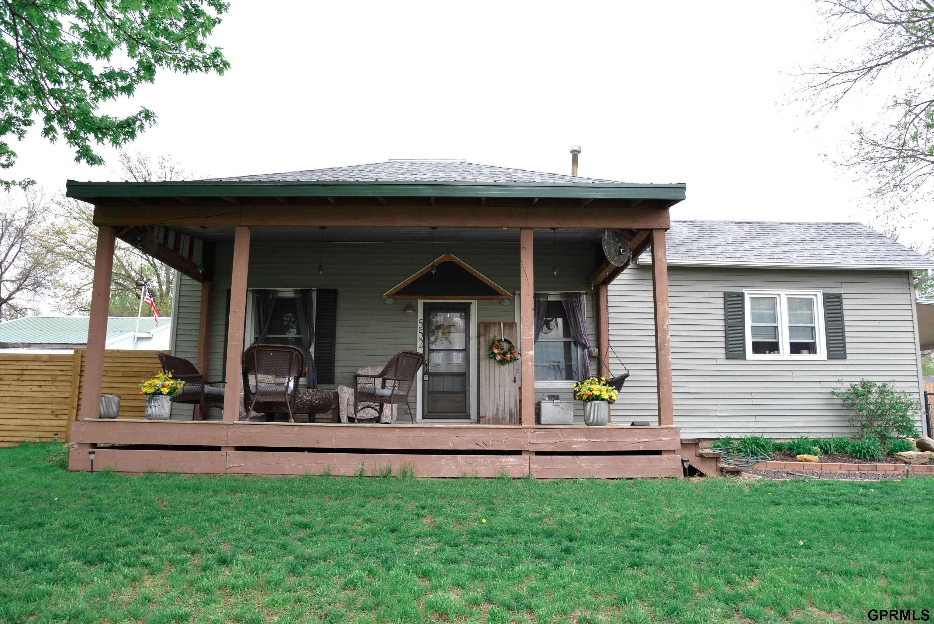 552 N 1st Street, Tecumseh, NE 68450