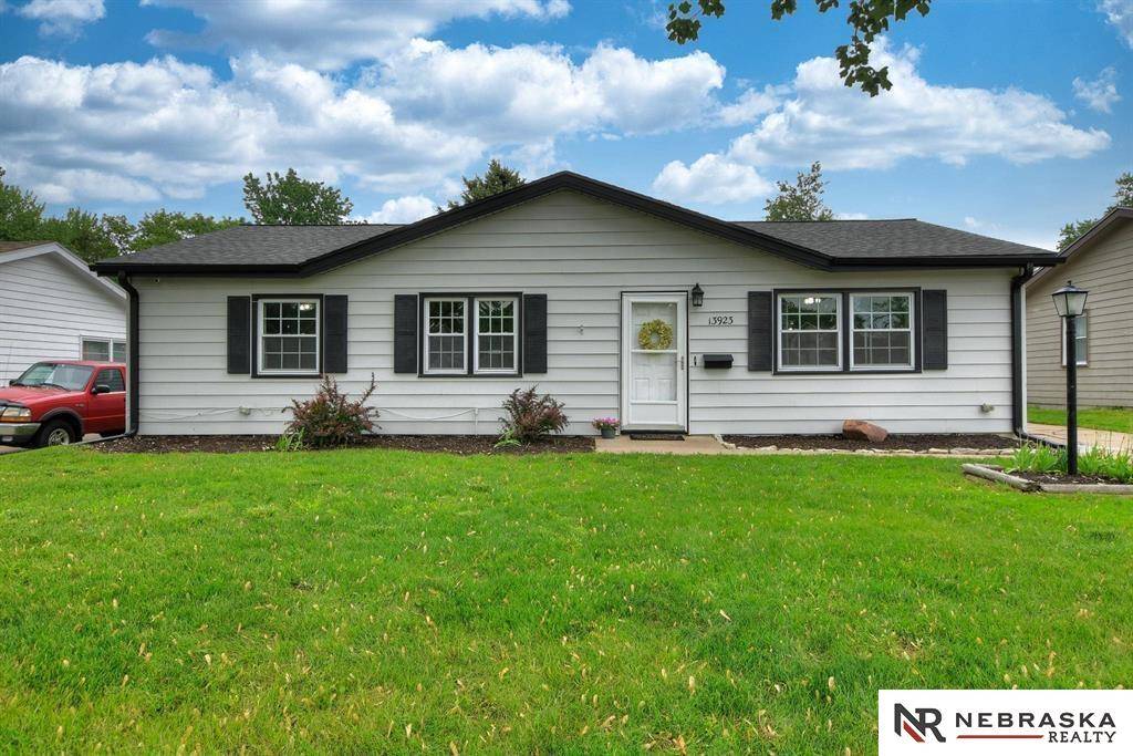 Omaha, NE 68137,13923 Ohern Street
