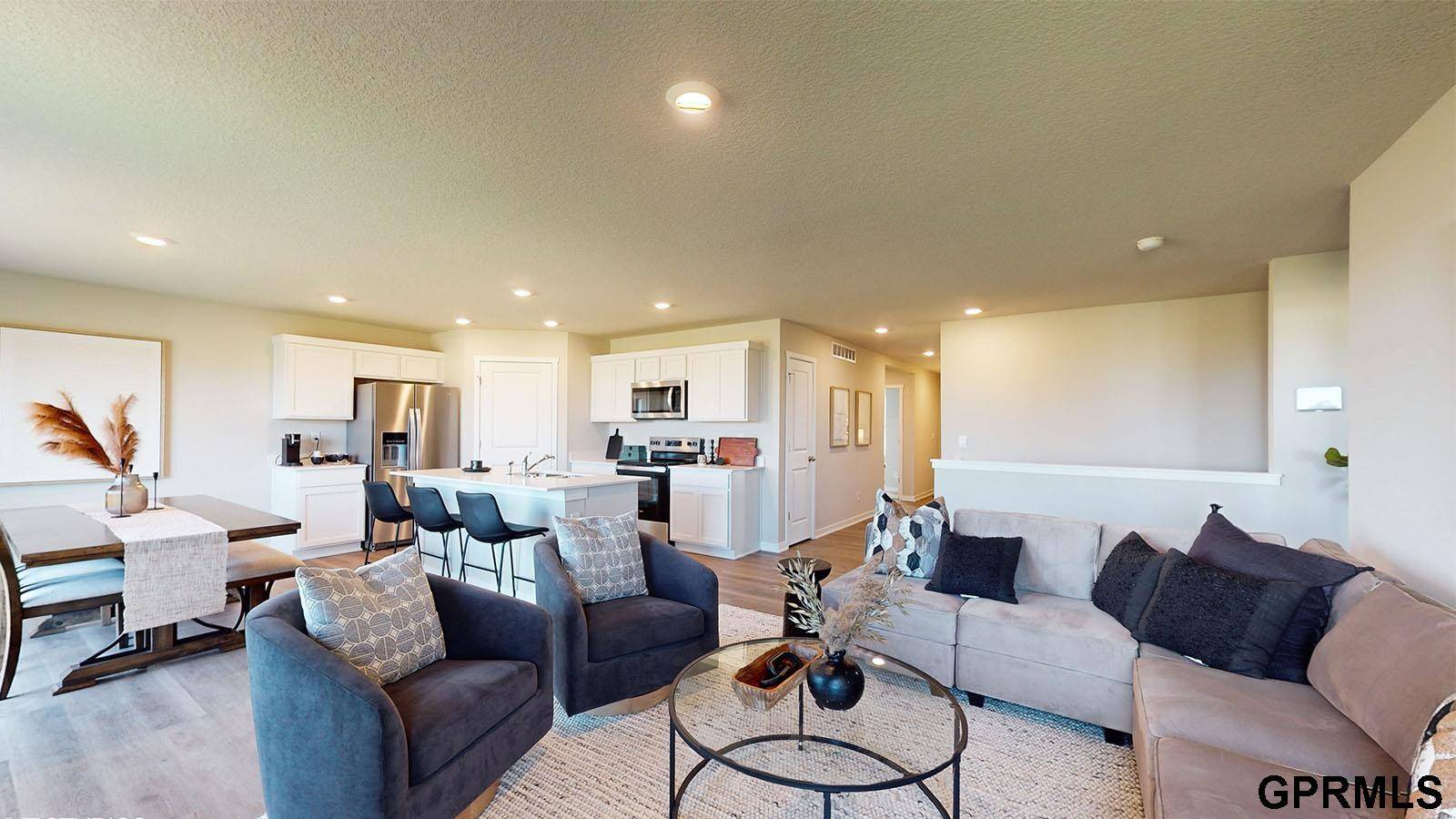 Gretna, NE 68136,18404 Cary Street