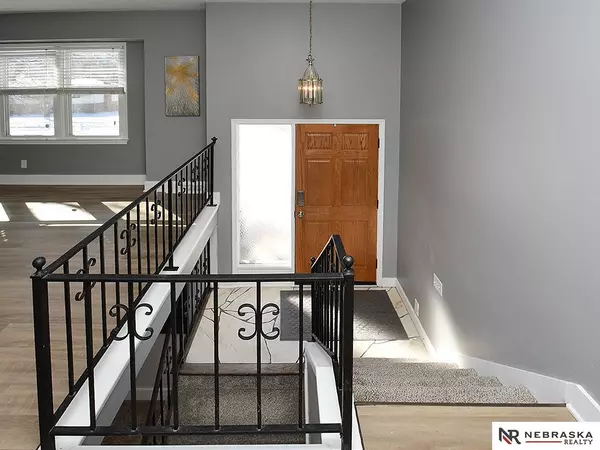 Omaha, NE 68114,9516 Meadow Drive