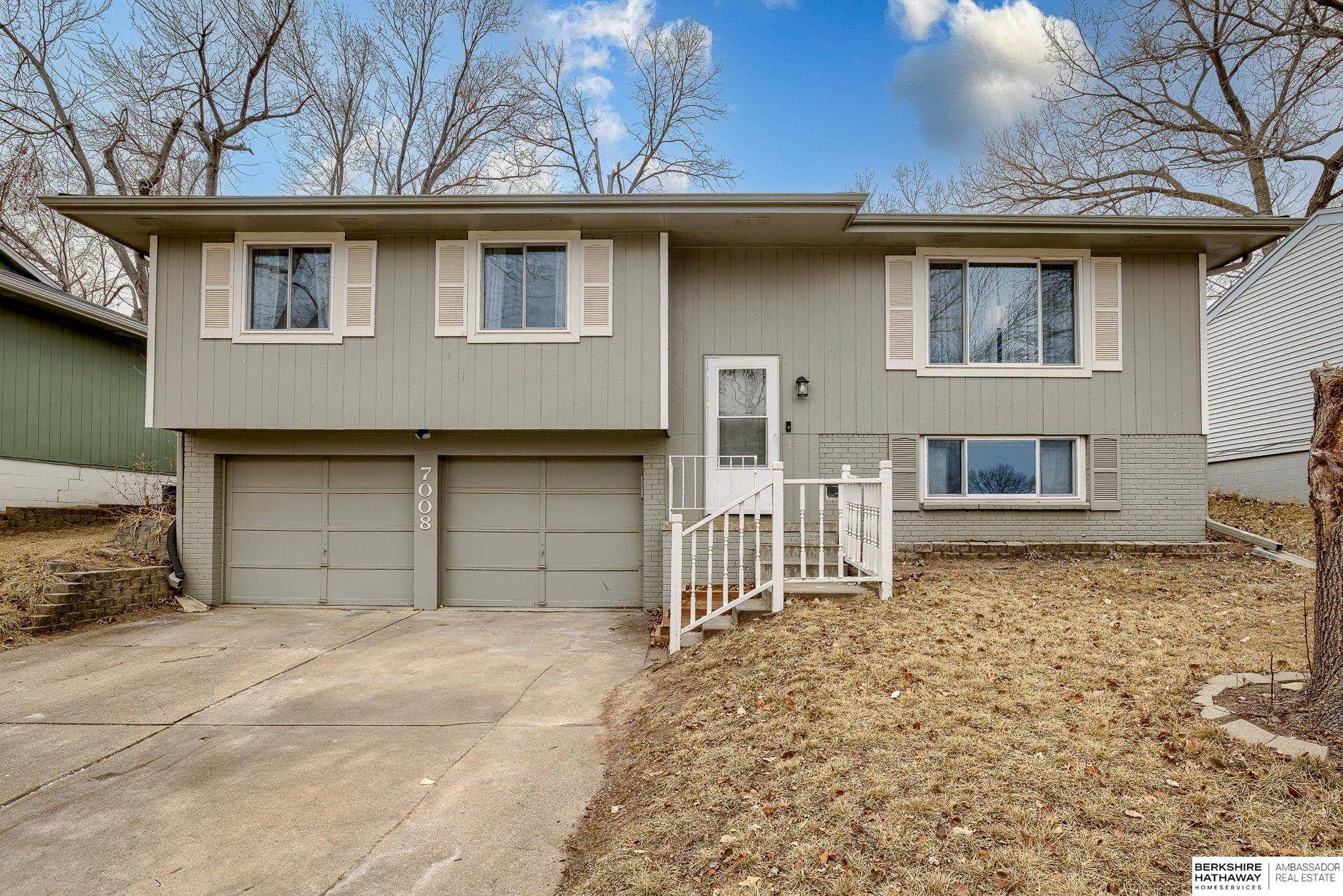 7008 S 129 Street, Omaha, NE 68138