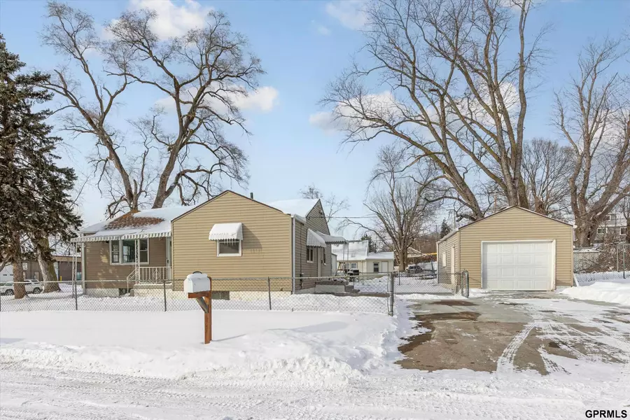 2505 N 84th Street, Omaha, NE 68118