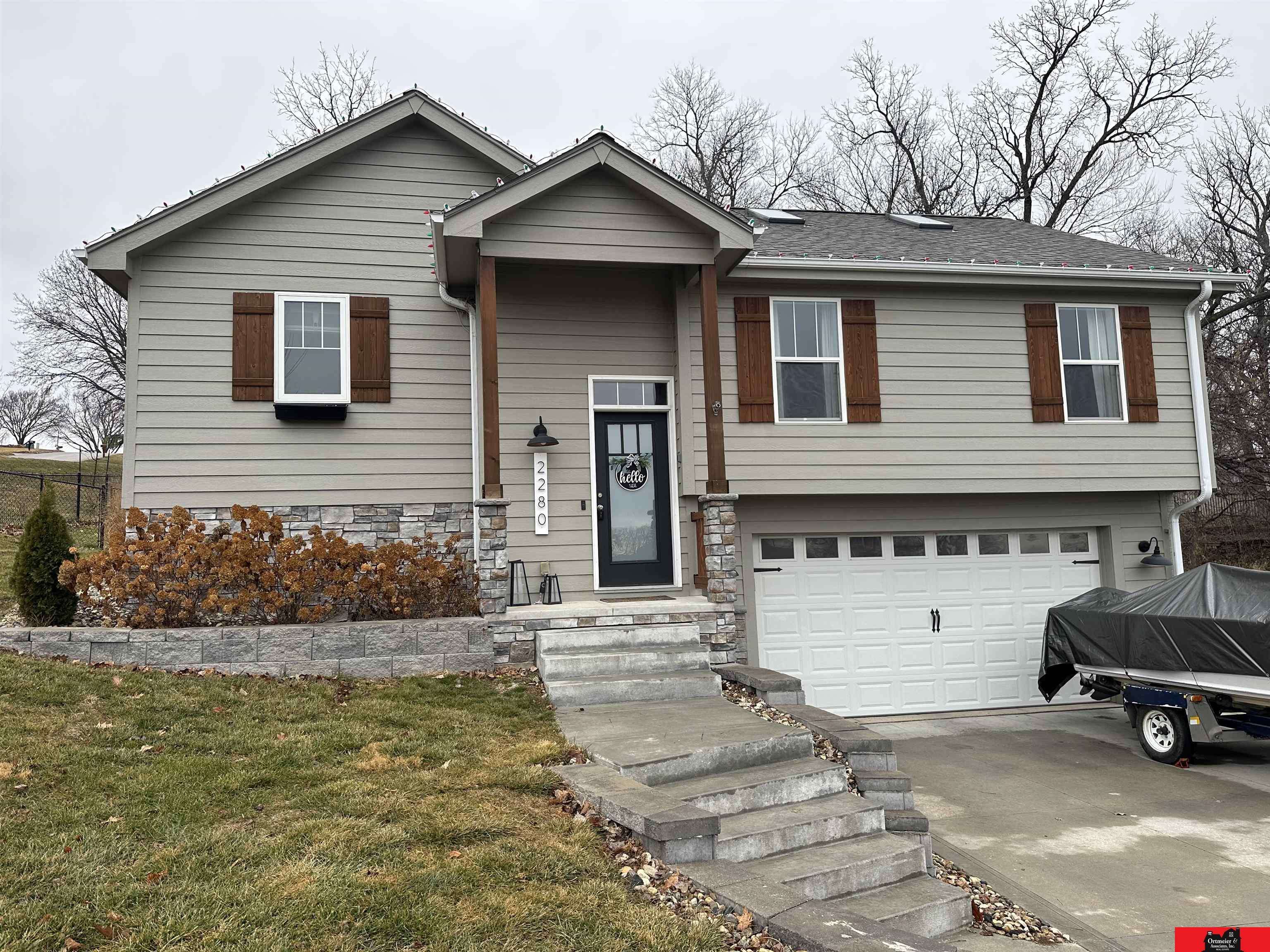 2280 Davis Drive, Blair, NE 68008