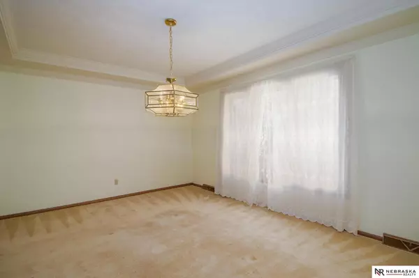 Omaha, NE 68130,16114 Grover Street