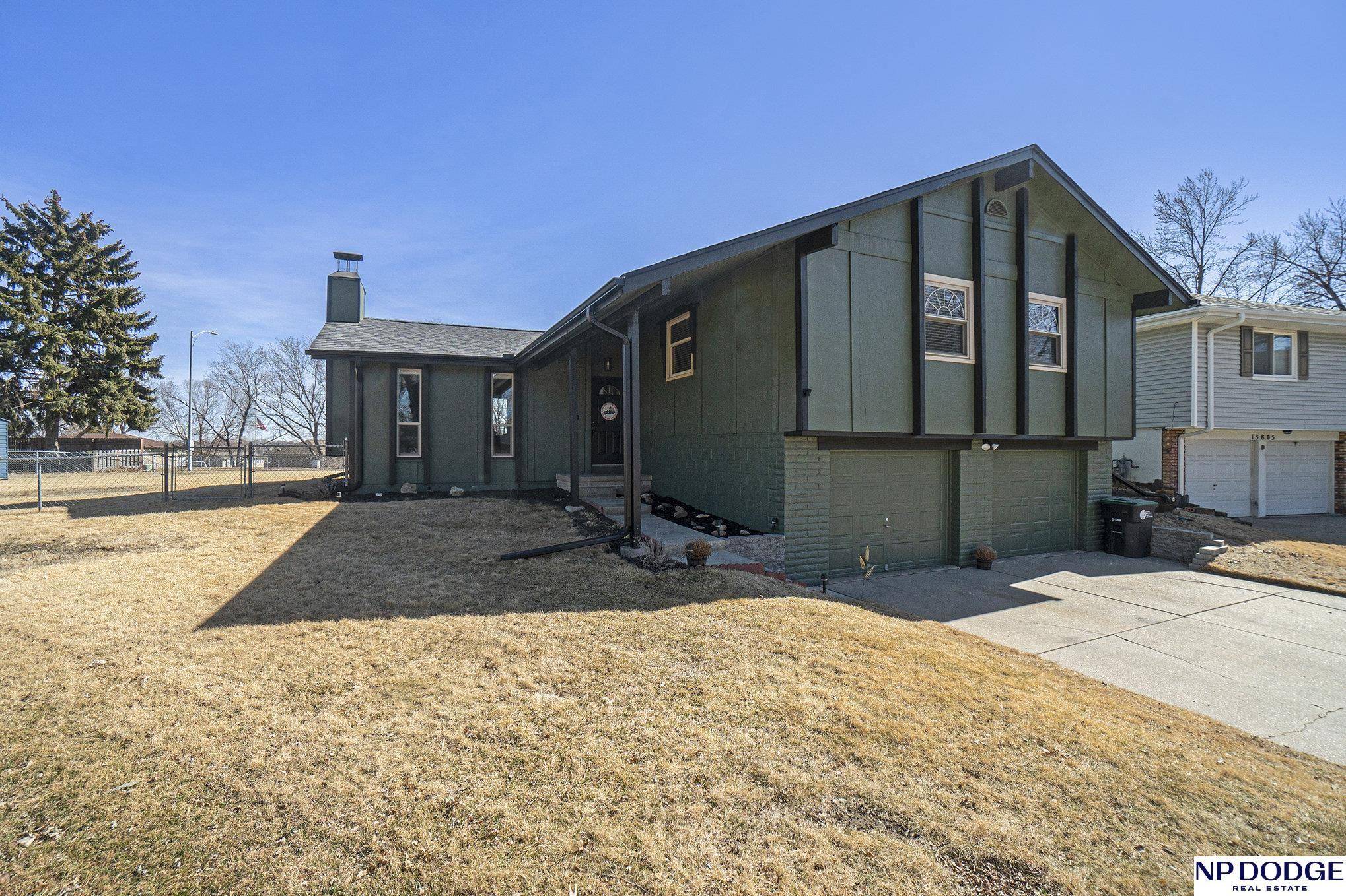 Omaha, NE 68137,13806 Jefferson Circle